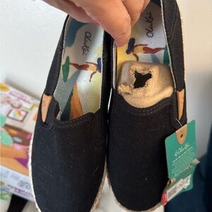 OluKai Kaula Pa'a Kapa Women's Espadrilles, new slip on loafer Olukai black
